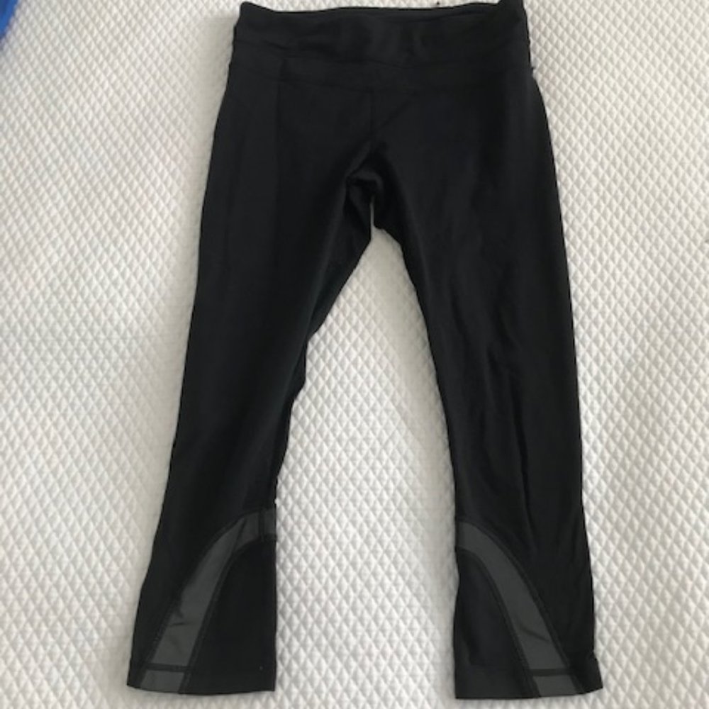 Lululemon crop yoga pants